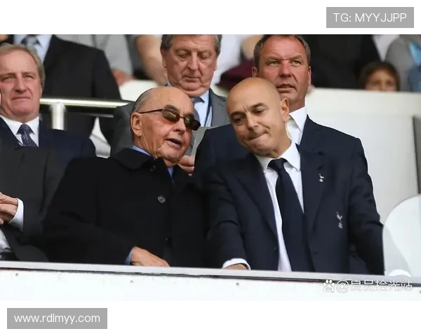 英超球队经营策略全解析：盈利模式与品牌建设