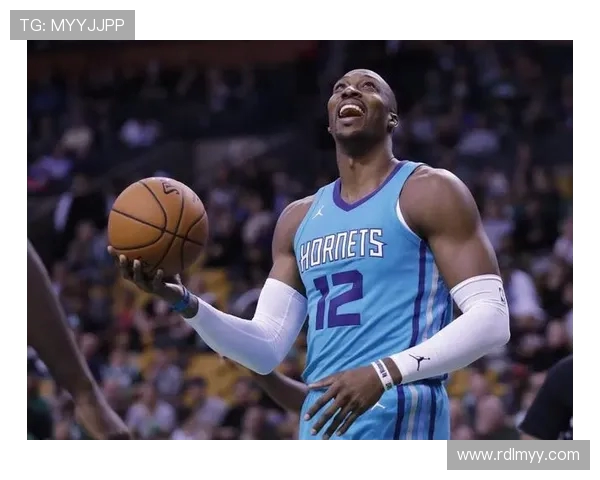 NBA球星霍华德职业生涯数据与经典时刻 NBA球星霍华德职业生涯数据与经典时刻